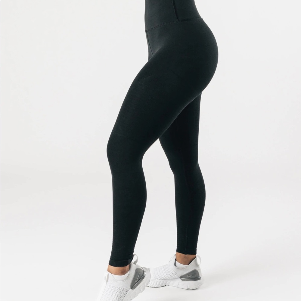 Alphalete OG REVIVAL LEGGING, ribbed, Black